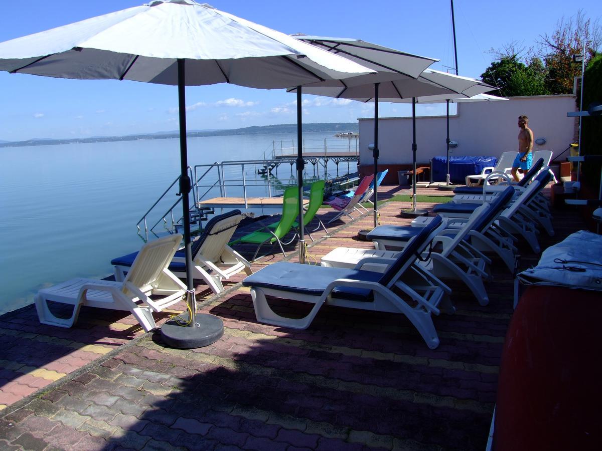 Apartamento Sunset Beach Apartmanház Balatonvilágos Exterior foto